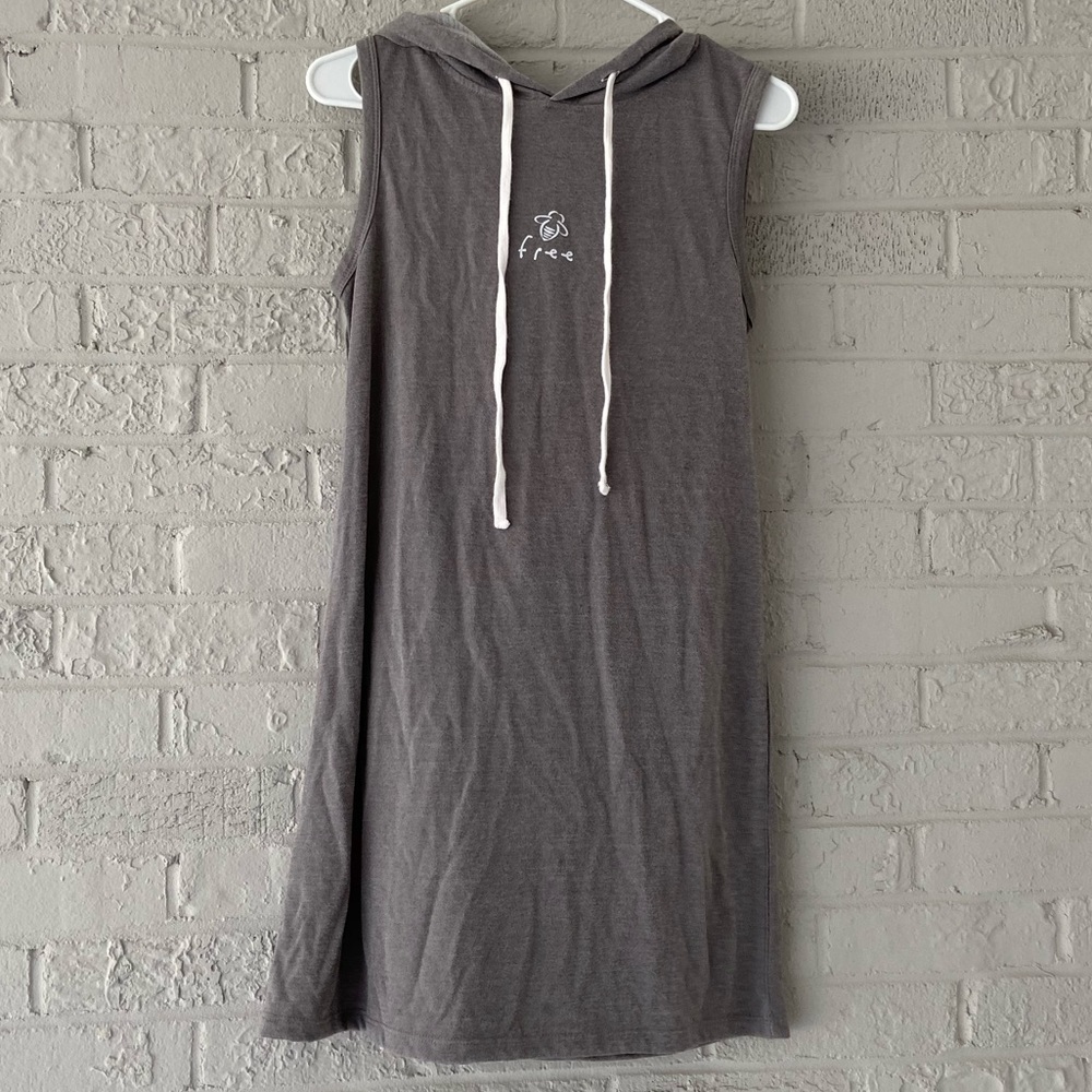 Bee Attitudes “Bee Free” Sleeveless Hoodie Dress